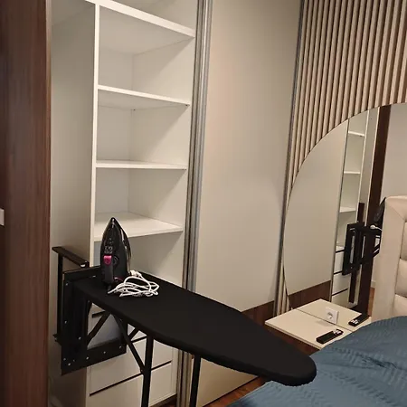 Lägenhet Lux Airport *