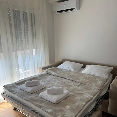 Apartmán Lux Airport Ledine