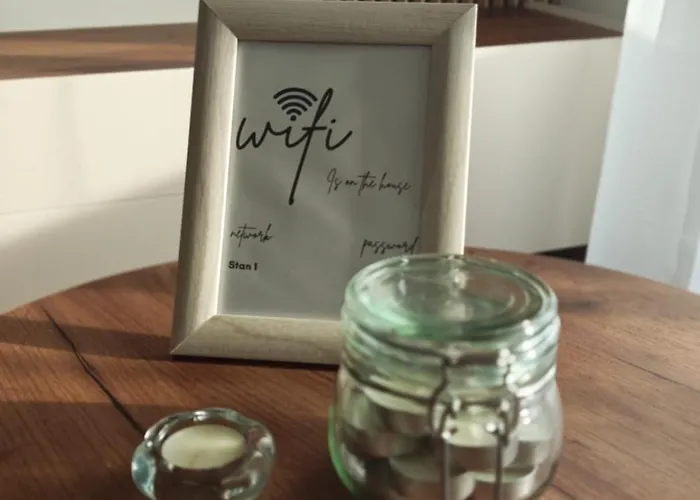 Lux Airport 아파트