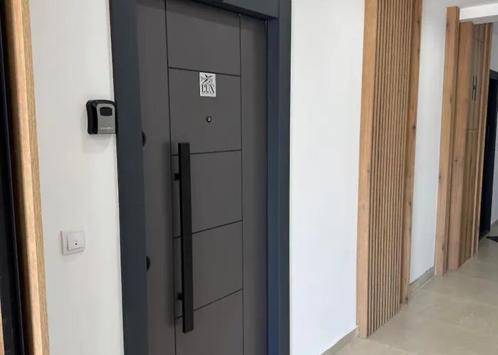 아파트 Lux Airport Ledine